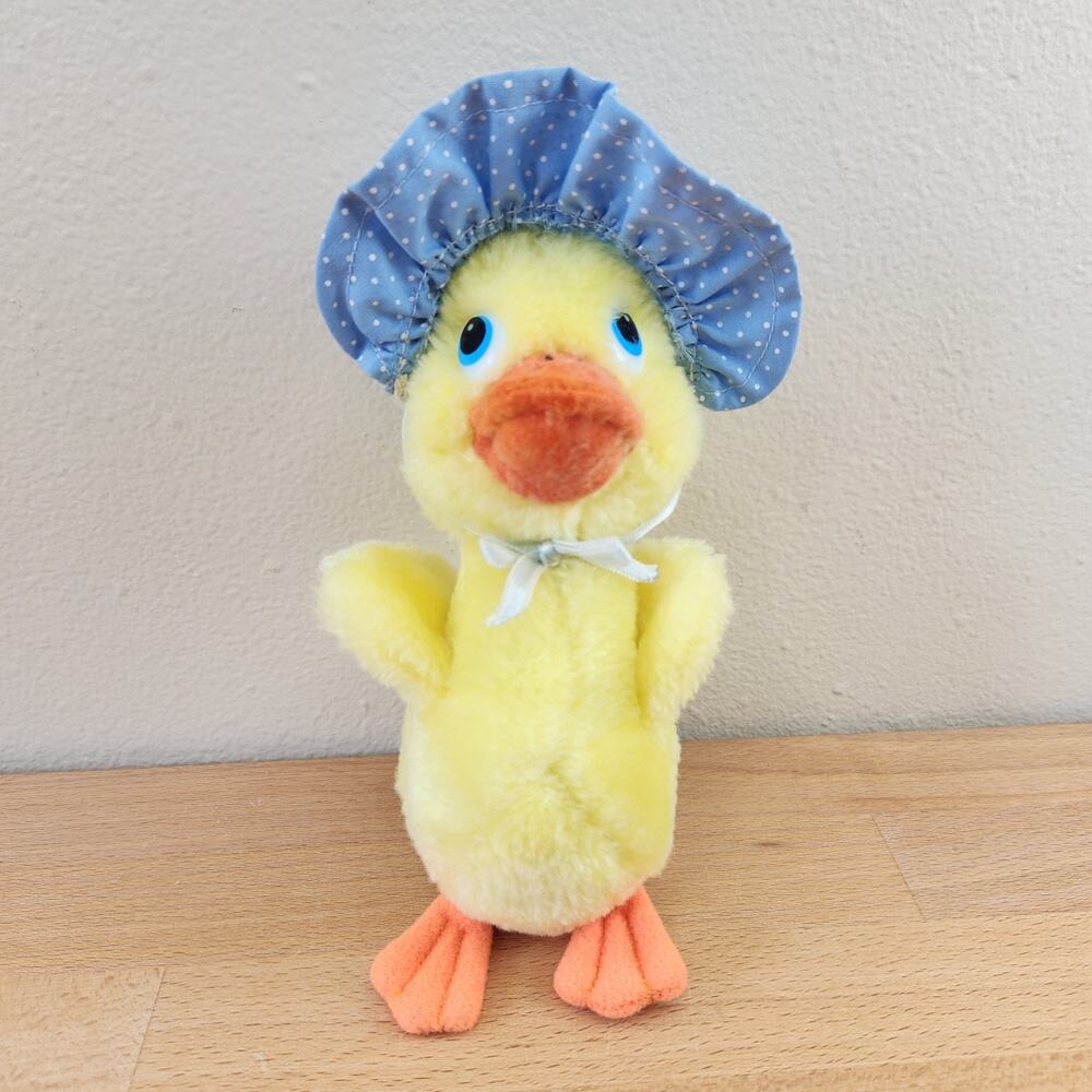 Vintage Dibby Yellow Plush Duckling With Bonnet By Russ Berrie